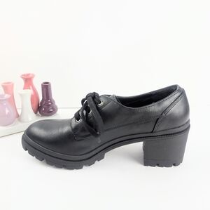 Jellypop Black Heeled Oxford Lace Up Shoes (Size: 10 Medium)